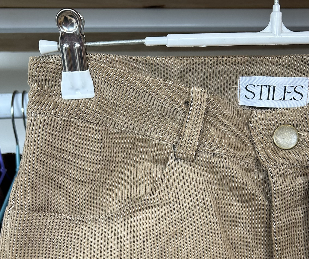 Corduroy High-Waisted Pants in Stone Corduroy