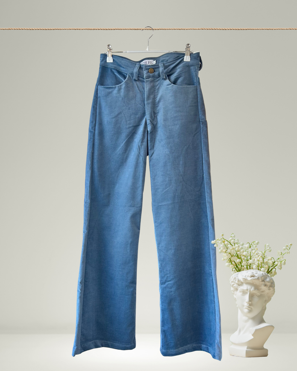 Corduroy High-Waisted Pants in Steel Blue