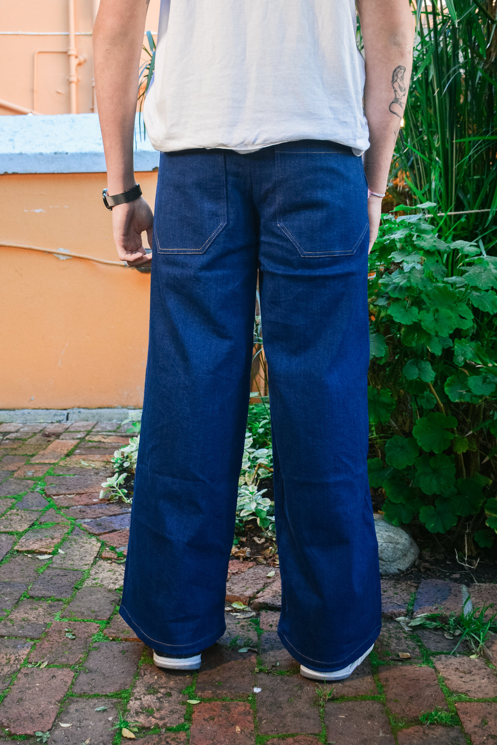 Unisex High-Waisted Pants in Stretch Denim