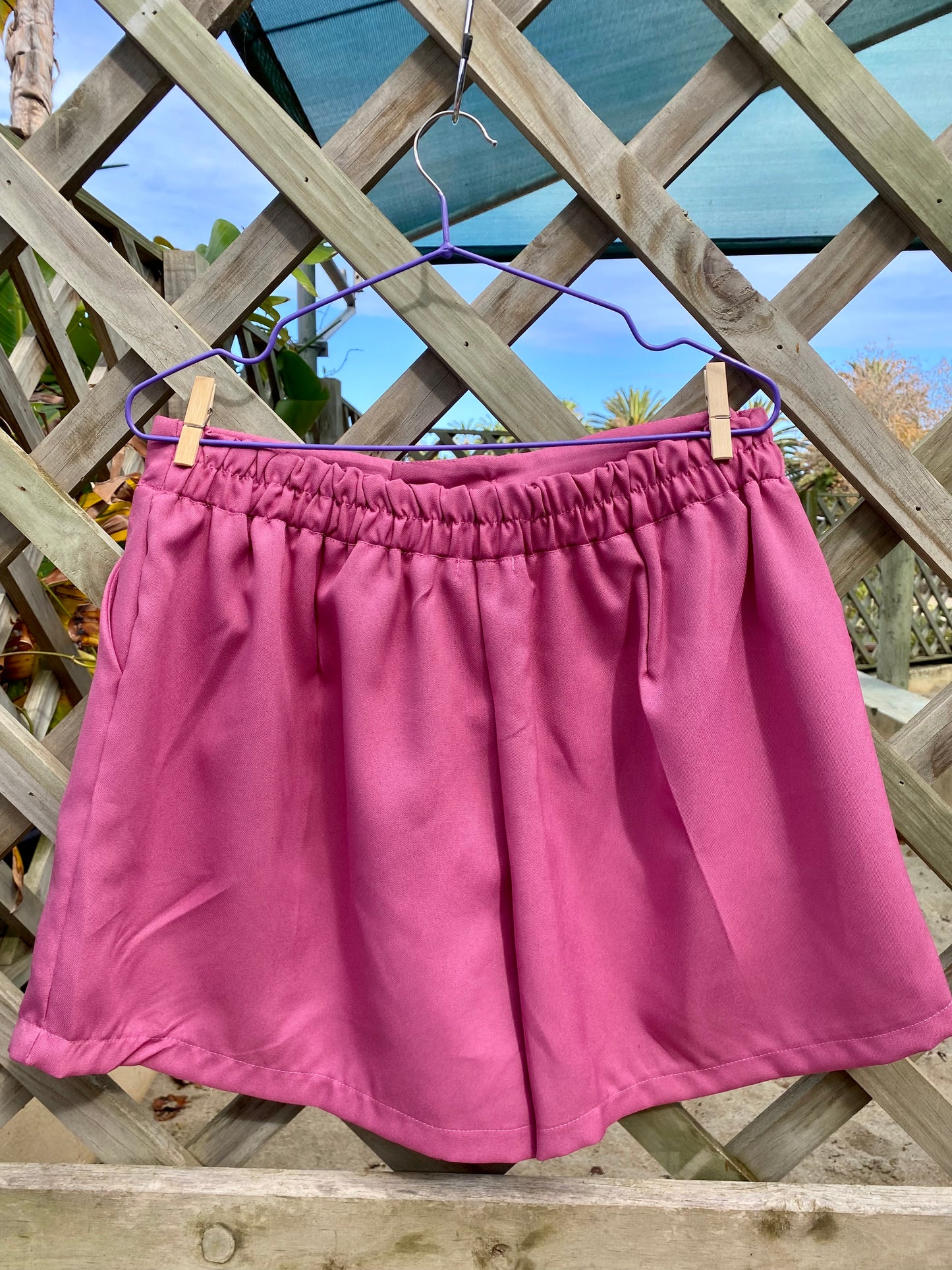 Juniper Stretch Shorts in Rouge Pink